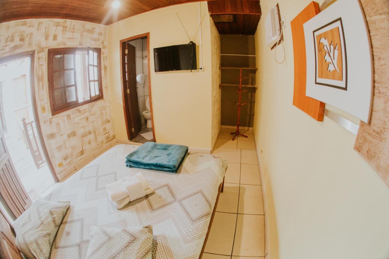 Carpe Diem Hostel & Pousada Araquari Exterior photo